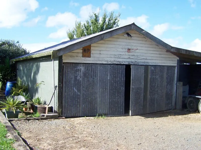 Exterior before images of Oakshott Road, renovated home by Whitechurch Construction, Waikato residential builders.