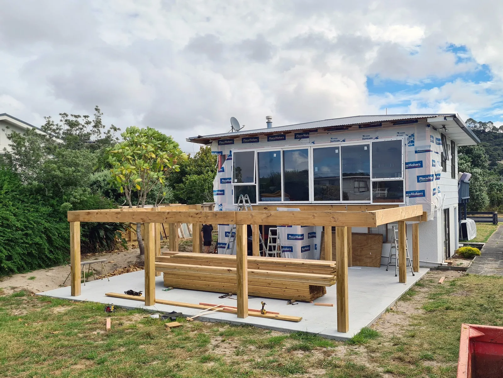 Exterior images of Riverview Road, renovated home by Whitechurch Construction, Waikato residential builders.