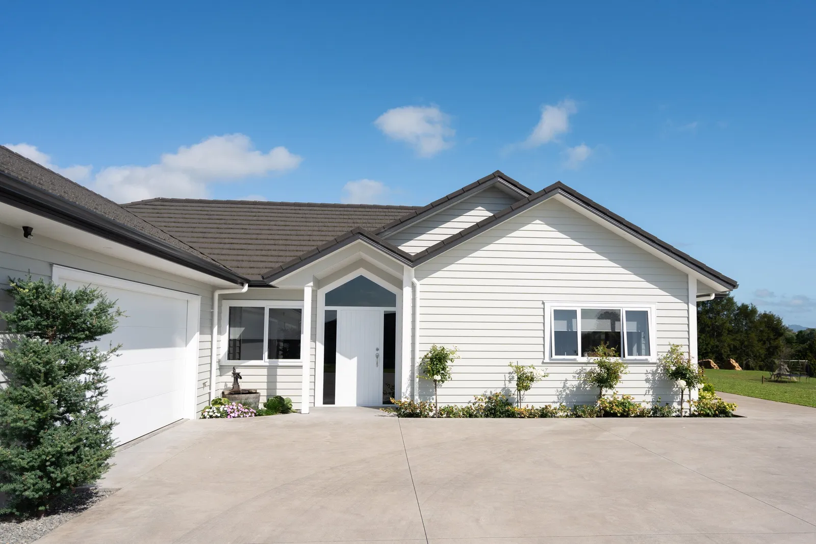 Exterior images of Aubrey Way new build by Whitechurch Construction, Waikato residential builders.