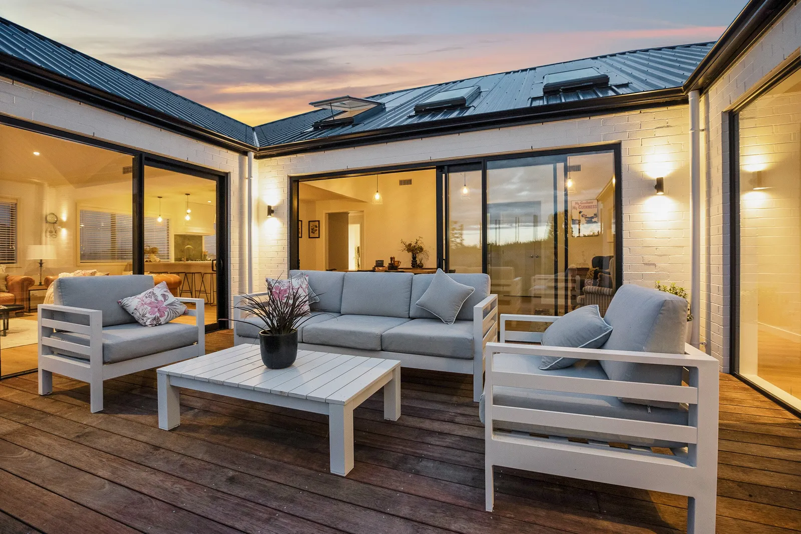 Exterior images of Gateway Road new build by Whitechurch Construction, Waikato residential builders.